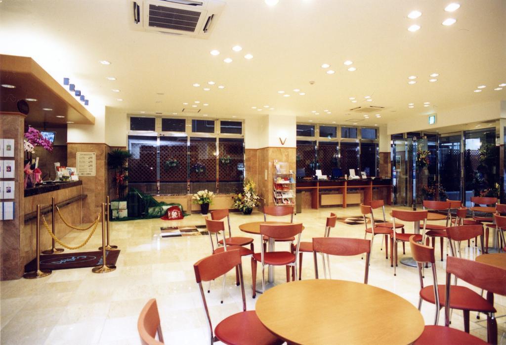 Toyoko Inn Nagasaki Ekimae Екстериор снимка